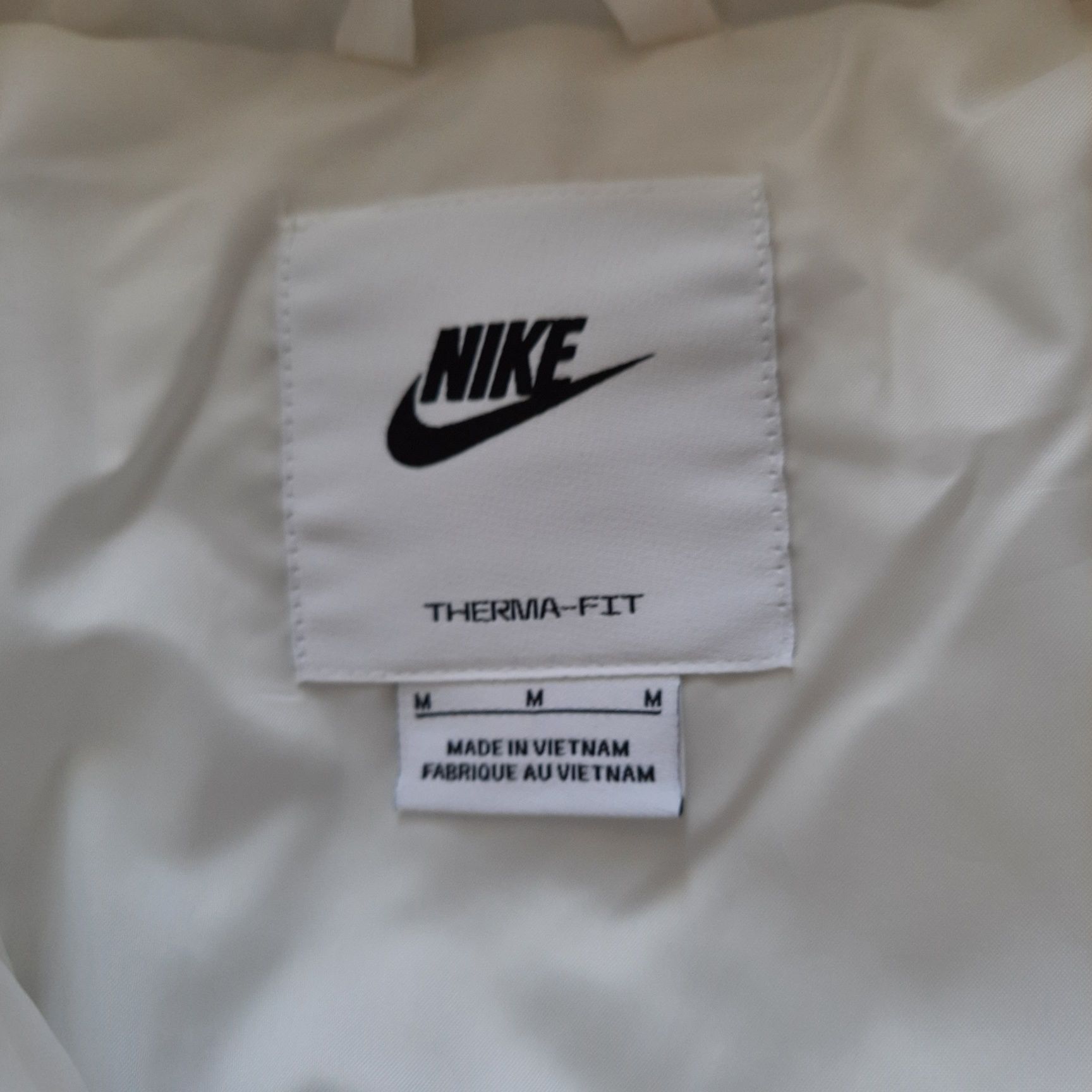 Куртка NIKE W Nsw Esstl Thrmr Clsc Puffer (FB7672-133)
