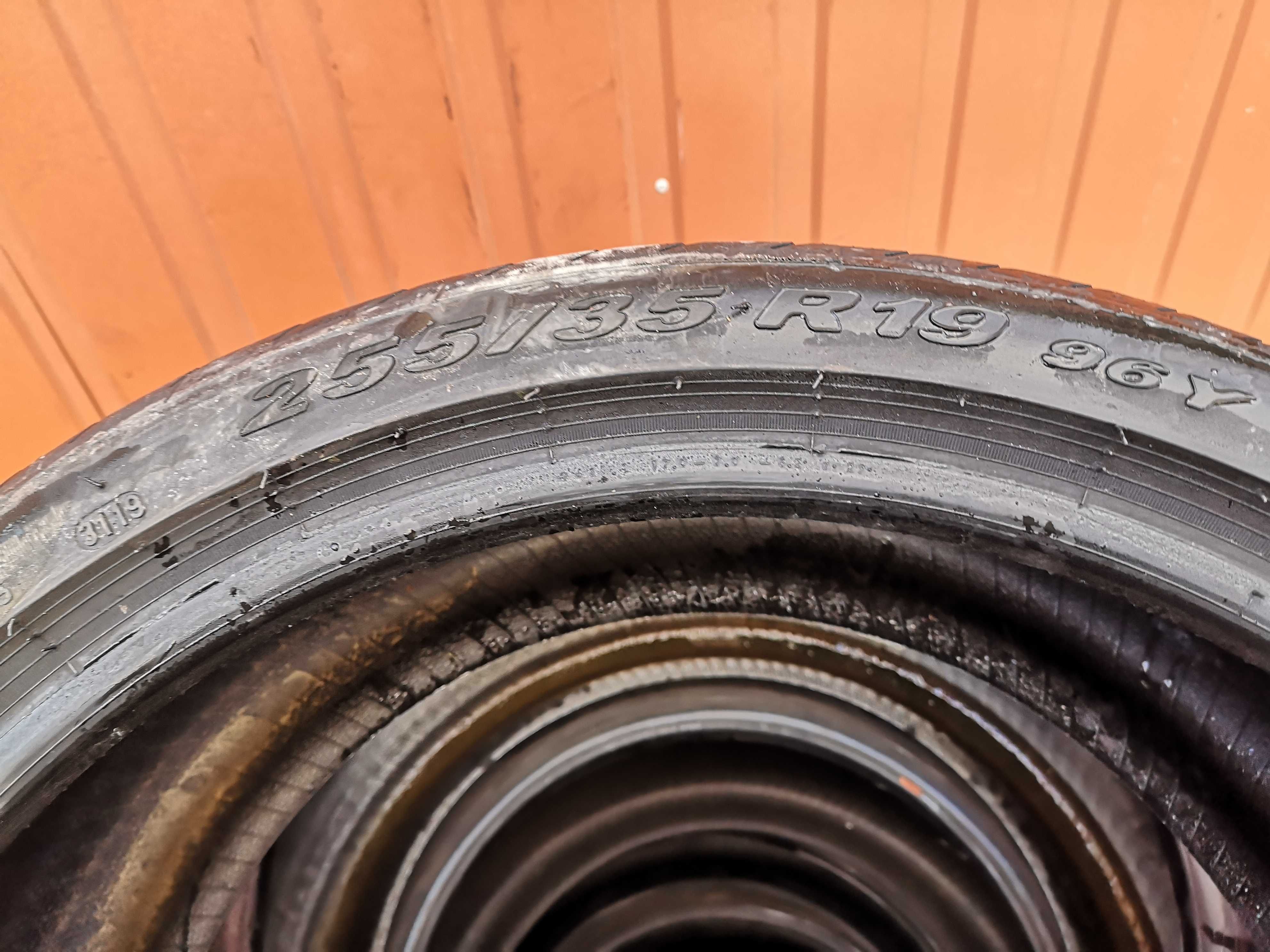 255/35 R19 96Y - Pirelli P Zero (AO) (2 sztuki)