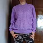 sweter liliowy włóczkowy cienki