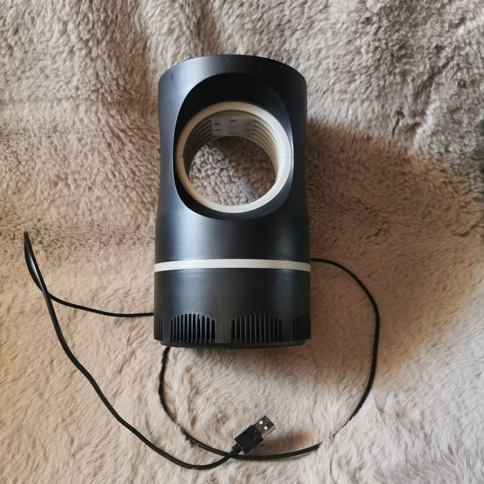 Lampa owadobojcza na owady pulapka elektryczna