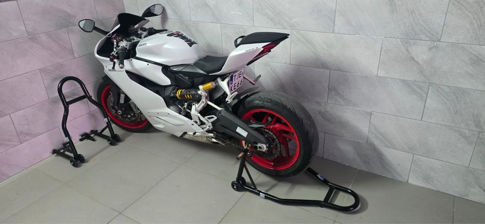 Ducati Panigale 899