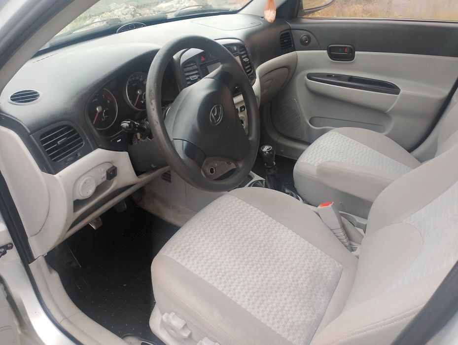 Hyundai accent 2010 газ/бензин