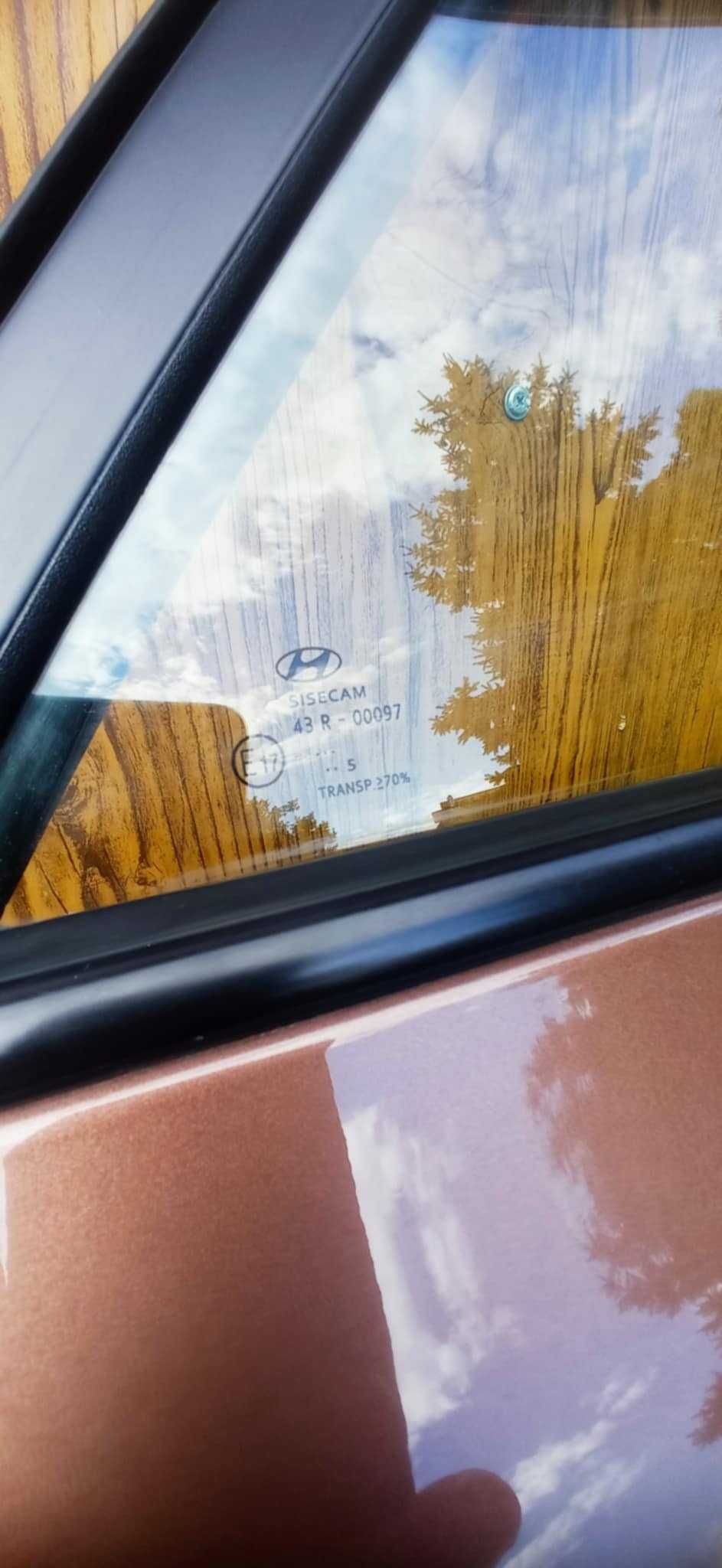 Hyundai I20 II drzwi prawy tył