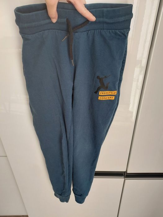 Spodnie dla chłopca r.134