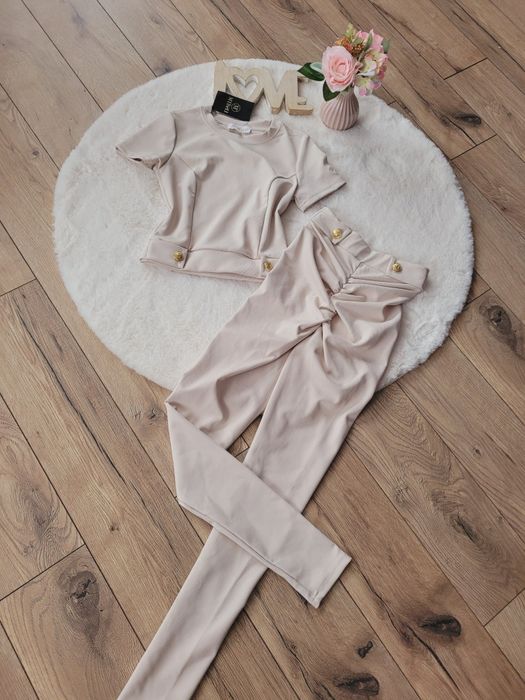 Komplet prążek beż Mtissu xs-s leginsy i  bluzka