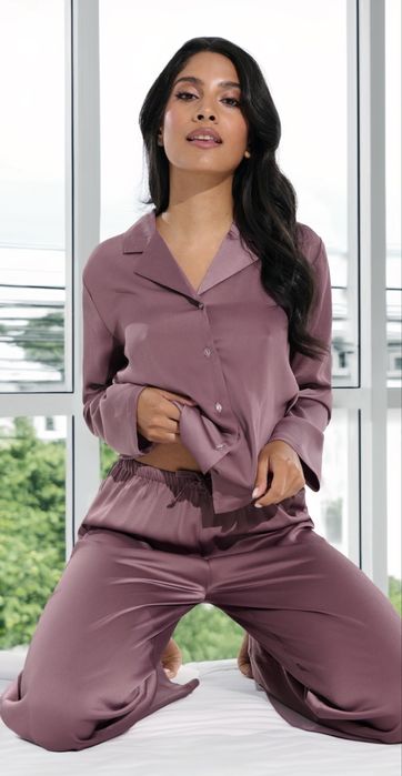 Жіноча атласна піжама/ домашній комплект