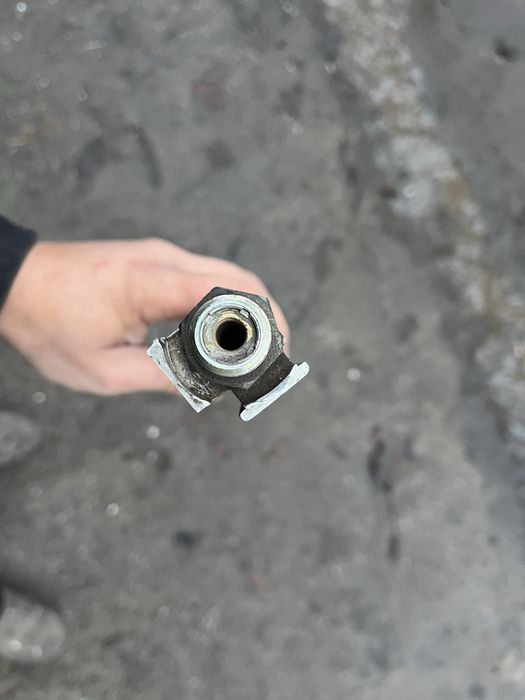 Топливная рампа ваз 2110 голая