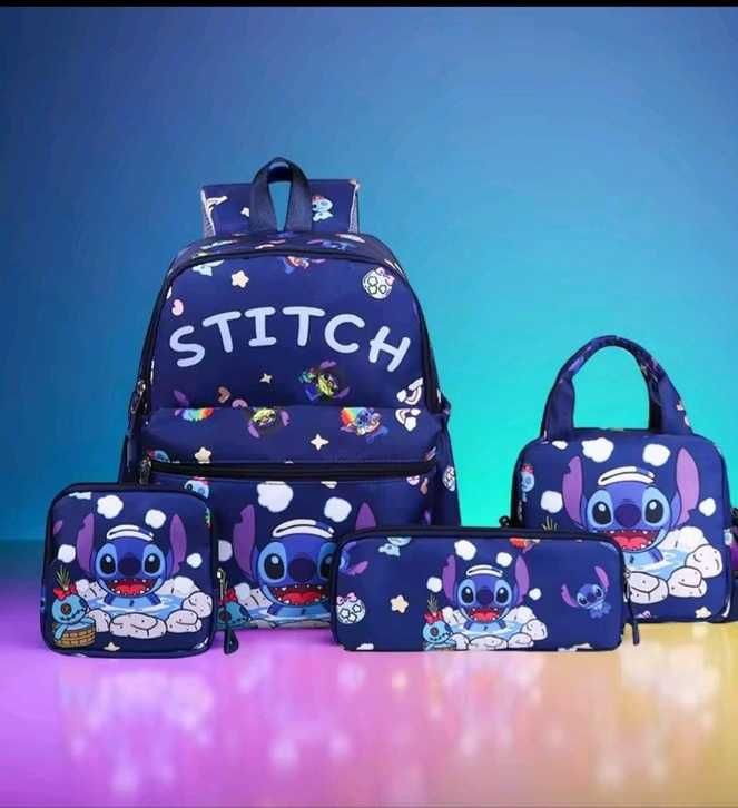 Mochila com estojo e lancheira