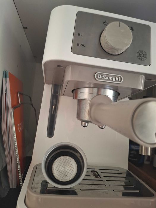 Maquina de cafe delonghi