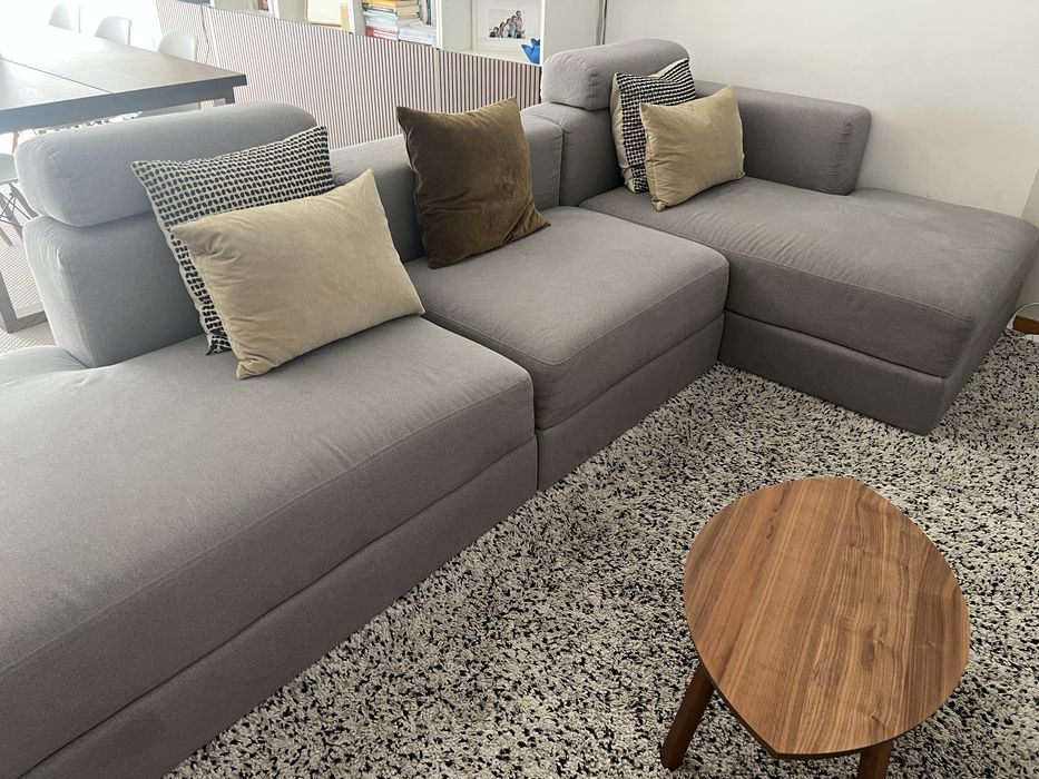 Sofá IKEA modular com arrumação. Custou 1.870€, vendo por 1.190€.