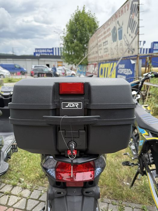 Кофр середній пластмасовий