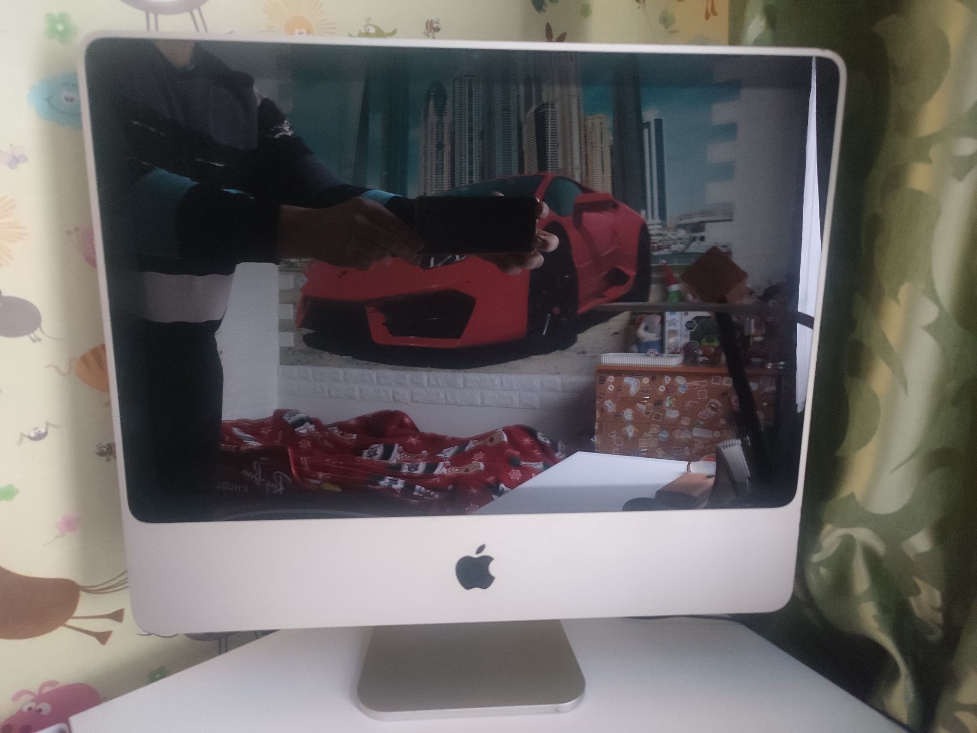 Моноблок Apple iMac 20" (C2D/2/1000gb)