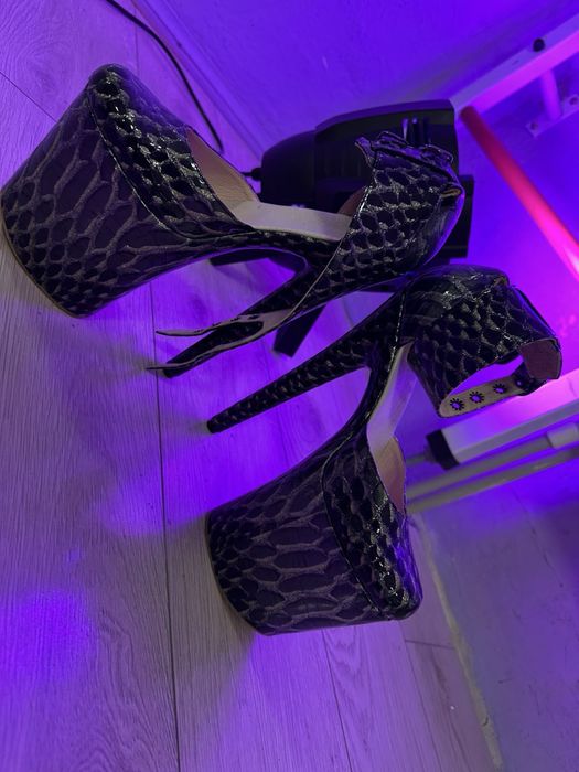 Стріпи зі шкіри пітона (трійки)