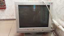 Монитор LG 700 грн