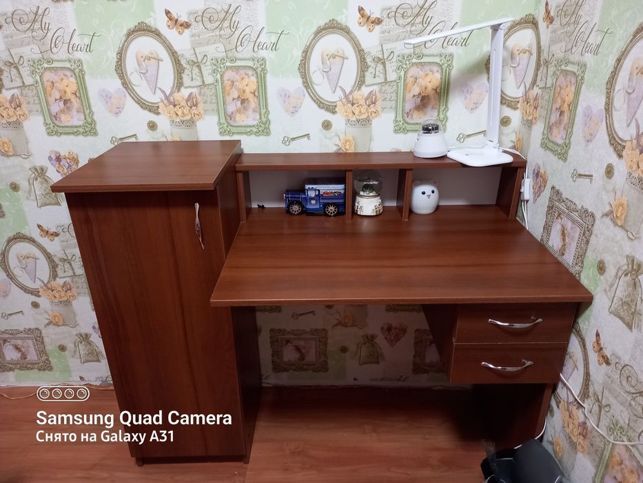 Продам письмовий стіл