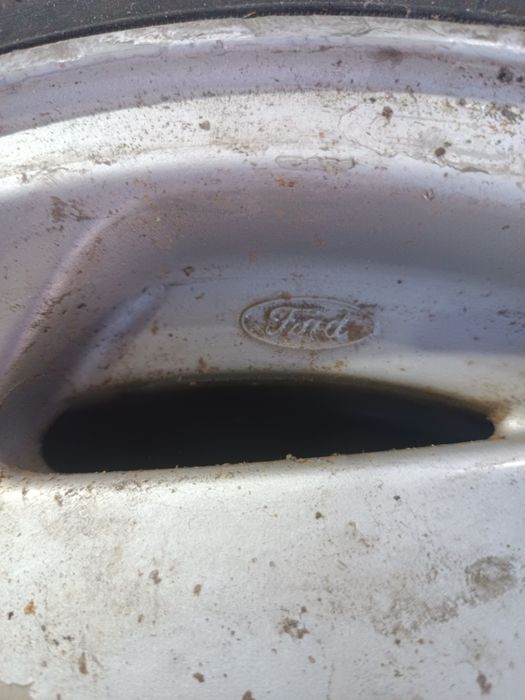 Шини р13 з дисками