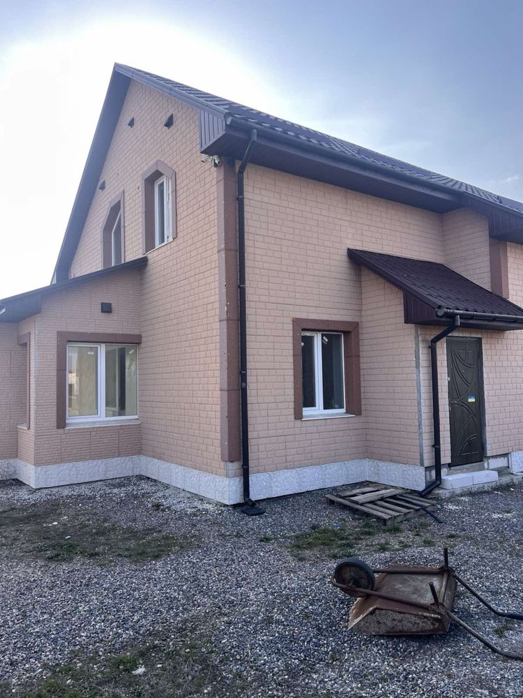 Ціну знижено! Продаж 2х поверхового будинку в Корабельному районі