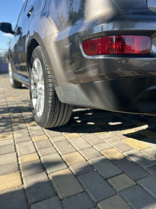 Продам особистий автомобіль MiTSUBISI