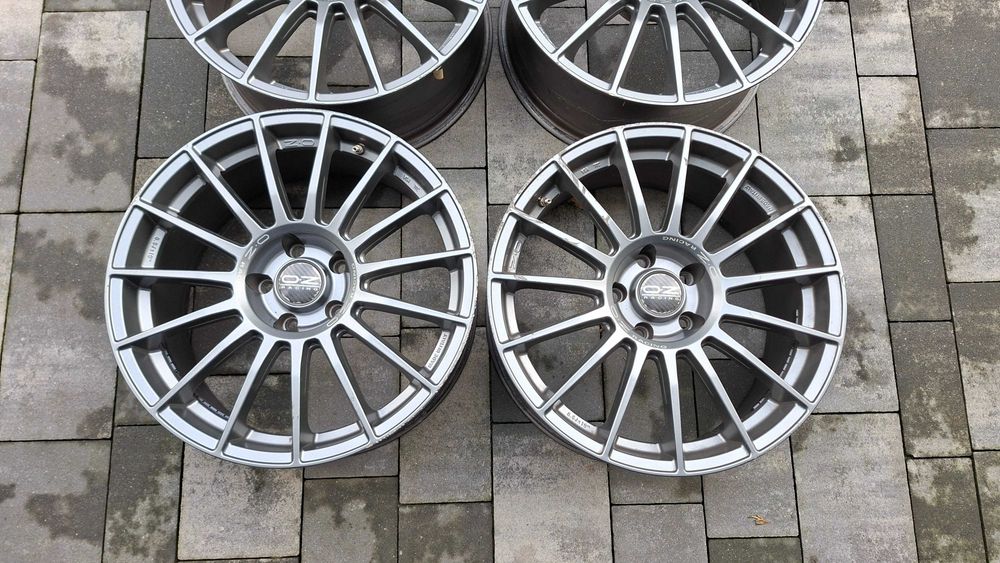 Felgi OZ Superturismo LM 19 8,5J ET 29 5x120 BMW VW T5 T6