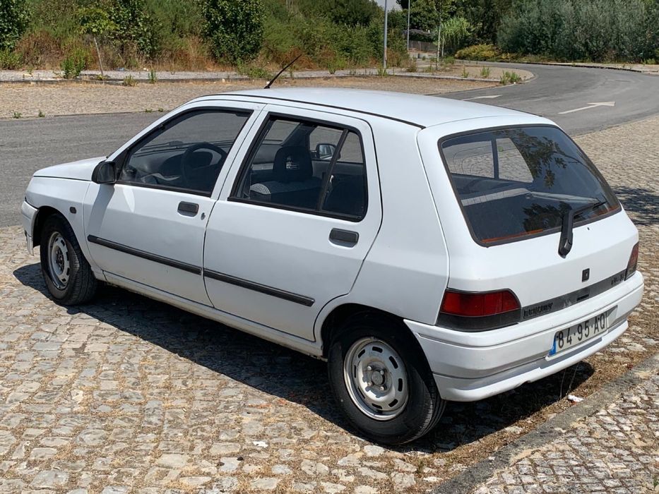 Renault Clio 1.1 1992 4 Portas - Bom Estado, Inspeção em Dia