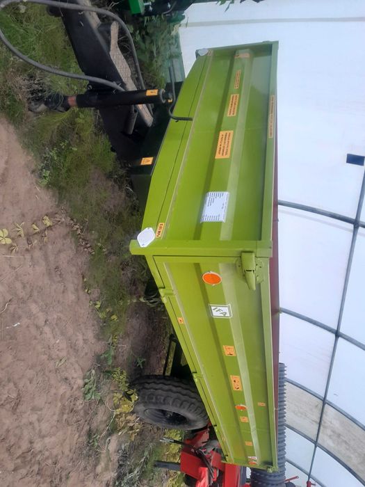 Przyczepa wywrotka 1 os 3 strony wywrot