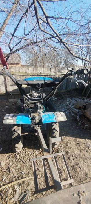 Мотоблок МТЗ-12КС