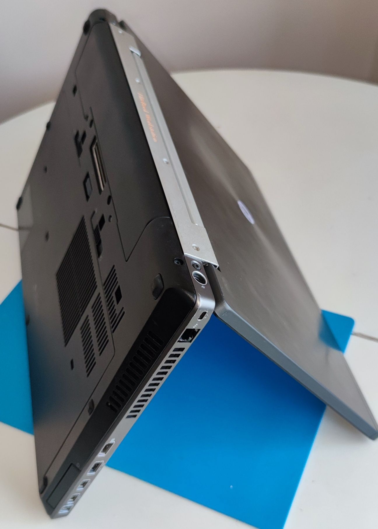 HP Elitebook 8560w 15.6" FHD i7 8потоків 16GB RAM SSD-128Gb+Nvidia 2gb
