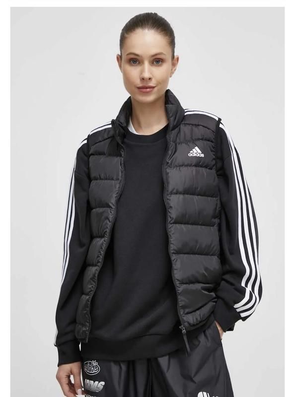 Пухова безрукавка , жилетка  adidas, оригінал