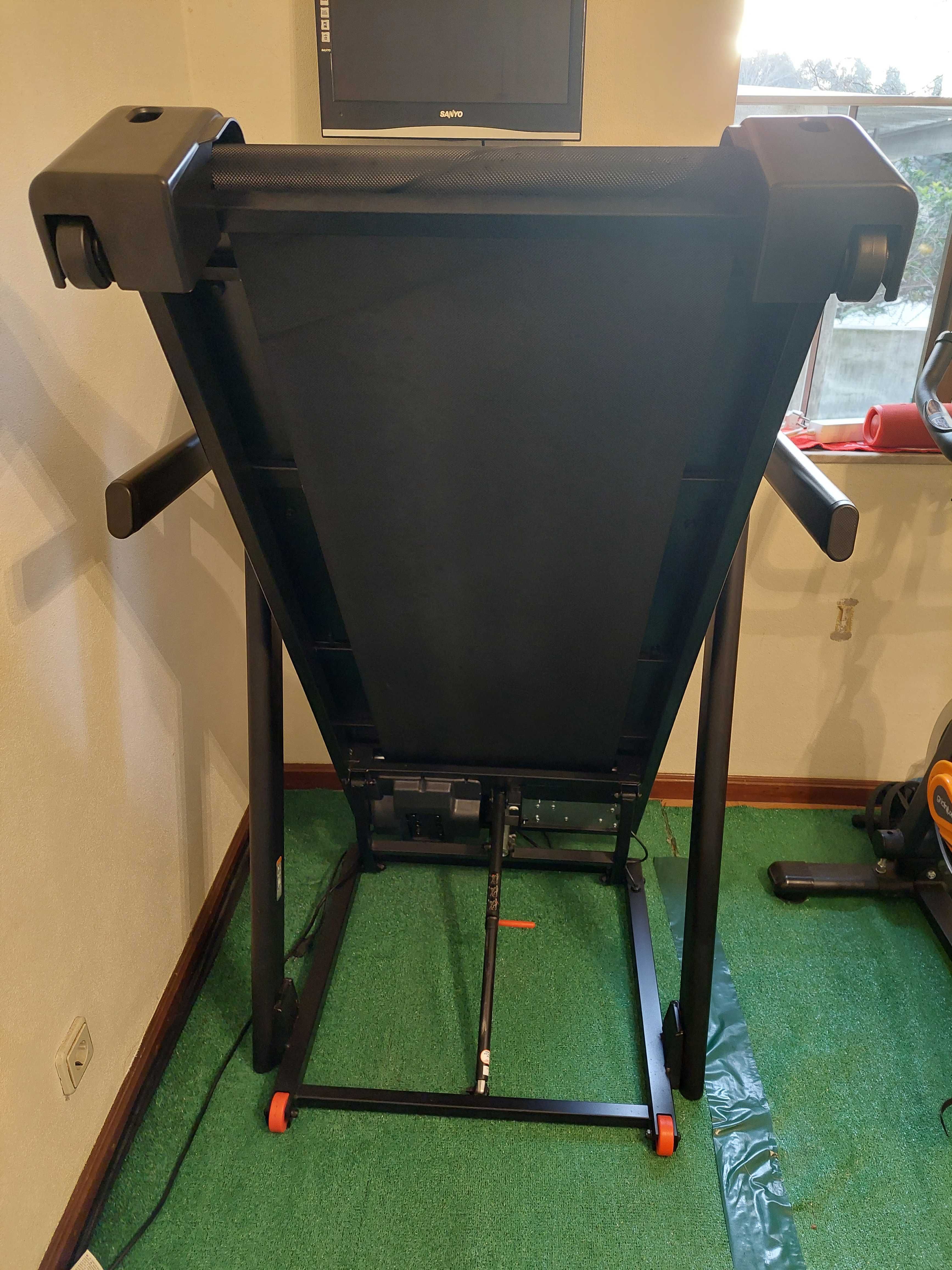 Passadeira elétrica Domyos T540c