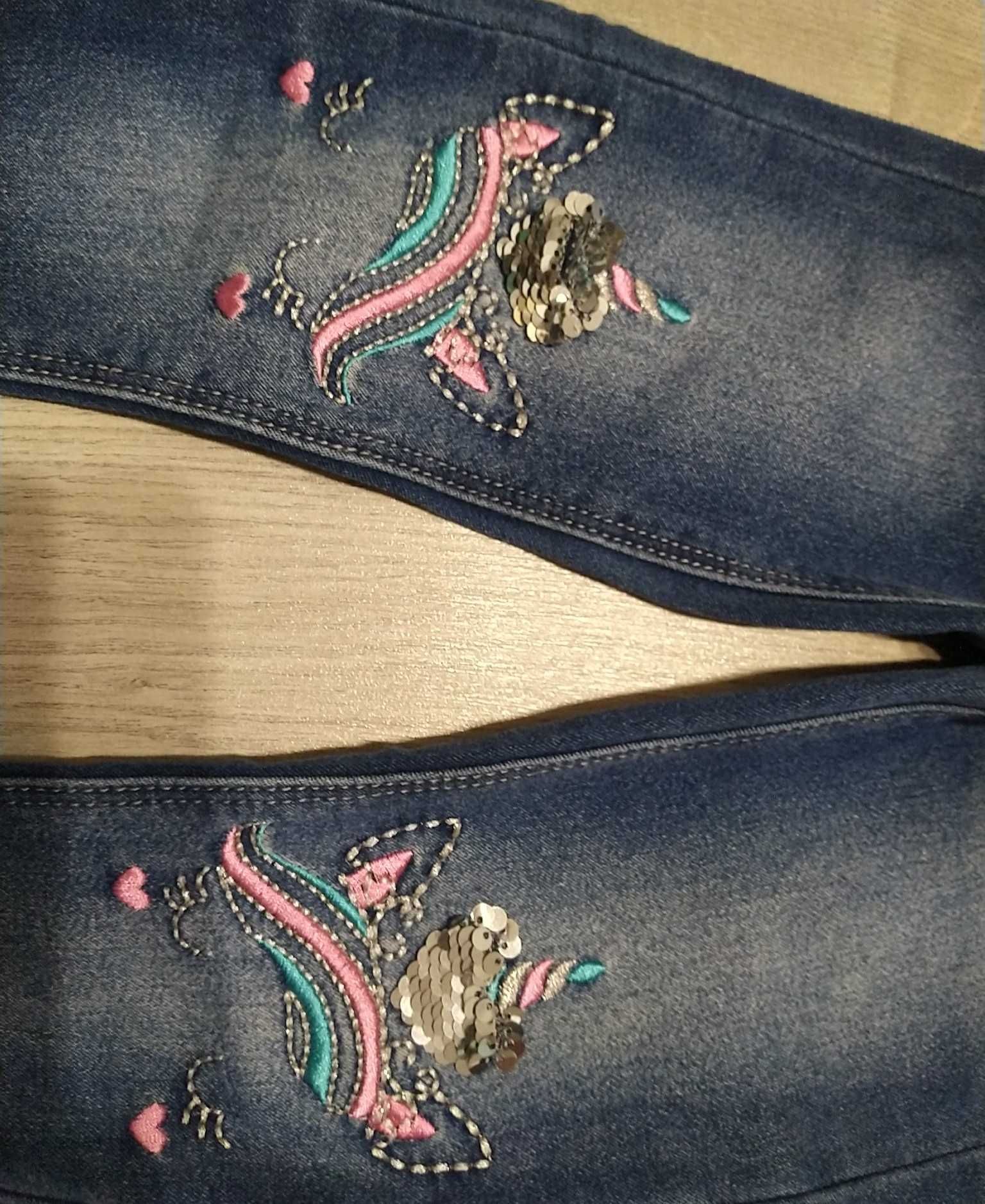 Spodnie dla dziewczynki rozmiar 4, jednorożce z cekinów, pas z gumką