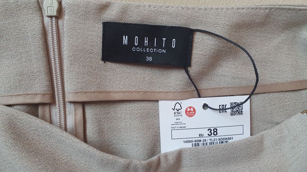 Nowa asymetryczna spódnica Mohito