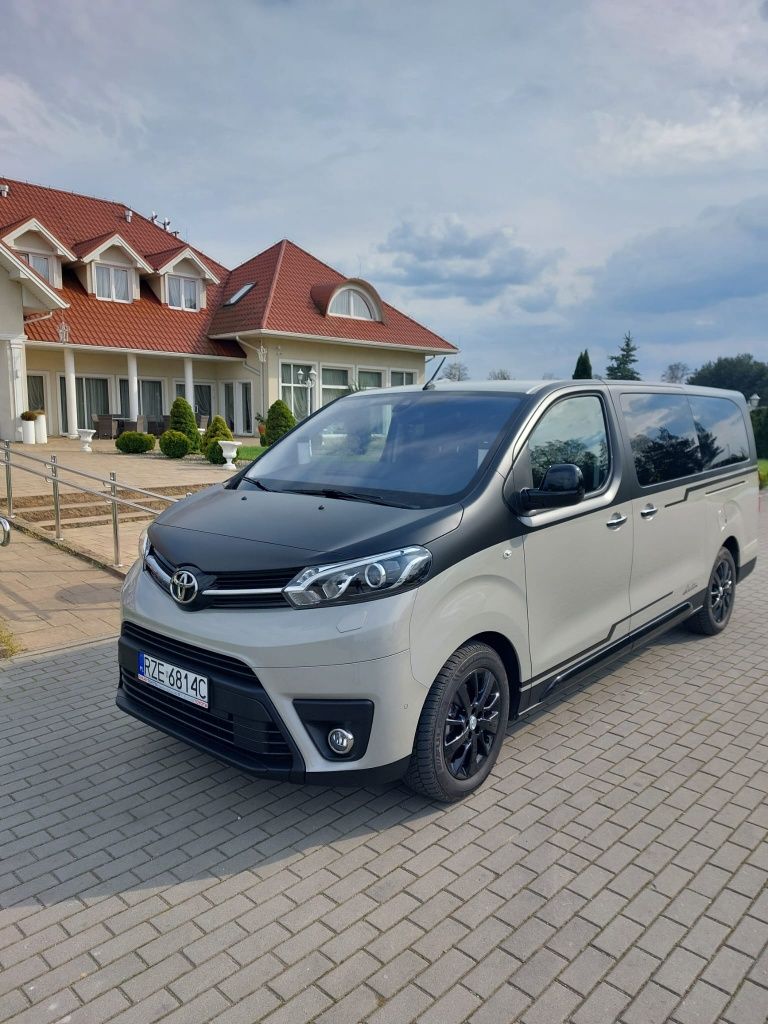 Wynajmę bus 7 osobowy Toyota Proace Verso 2.0 D4-D Long VIP Automat