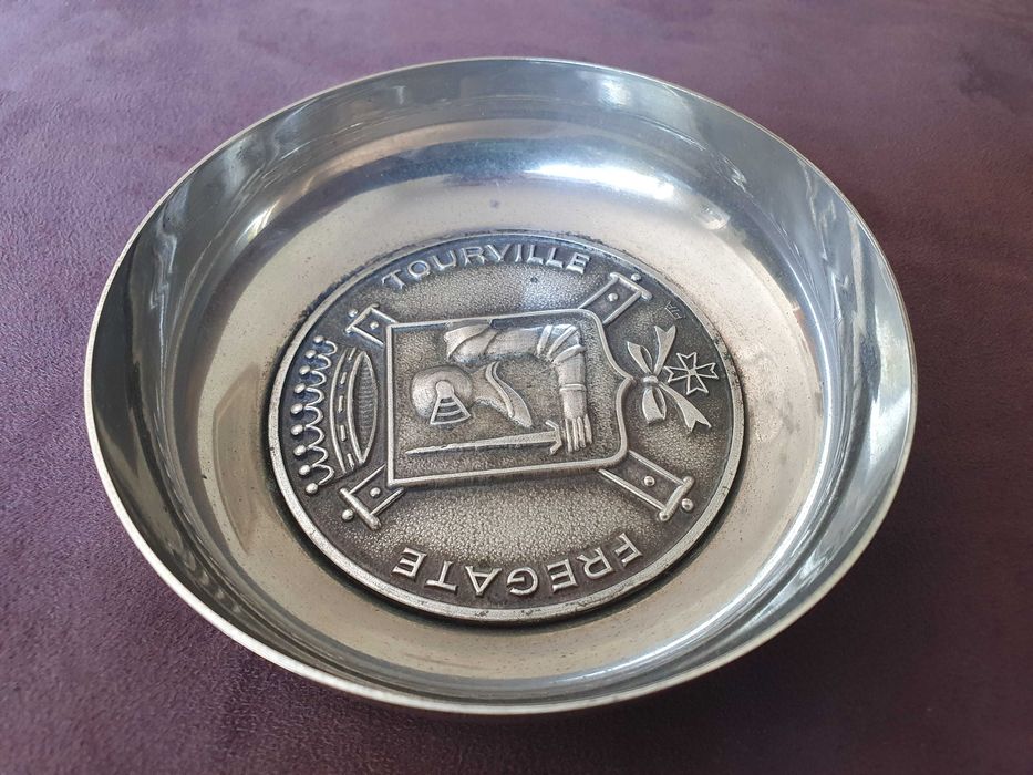 Cinzeiro/Taça da Fragata de Guerra Francesa Tourville, EIA/Lyon - 1967