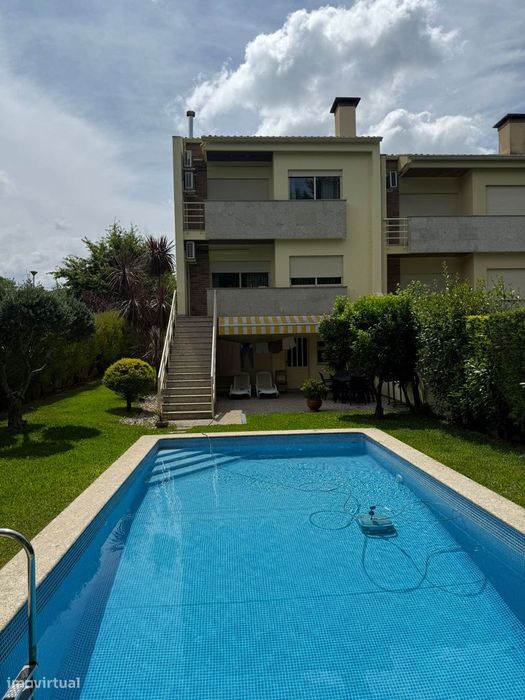 MORADIA  T 4 centro de Braga