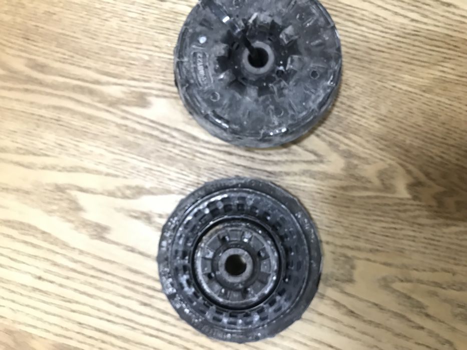 Опора шевроле камаро. Побушки амортизаторів chevrolet camaro. Оригінал