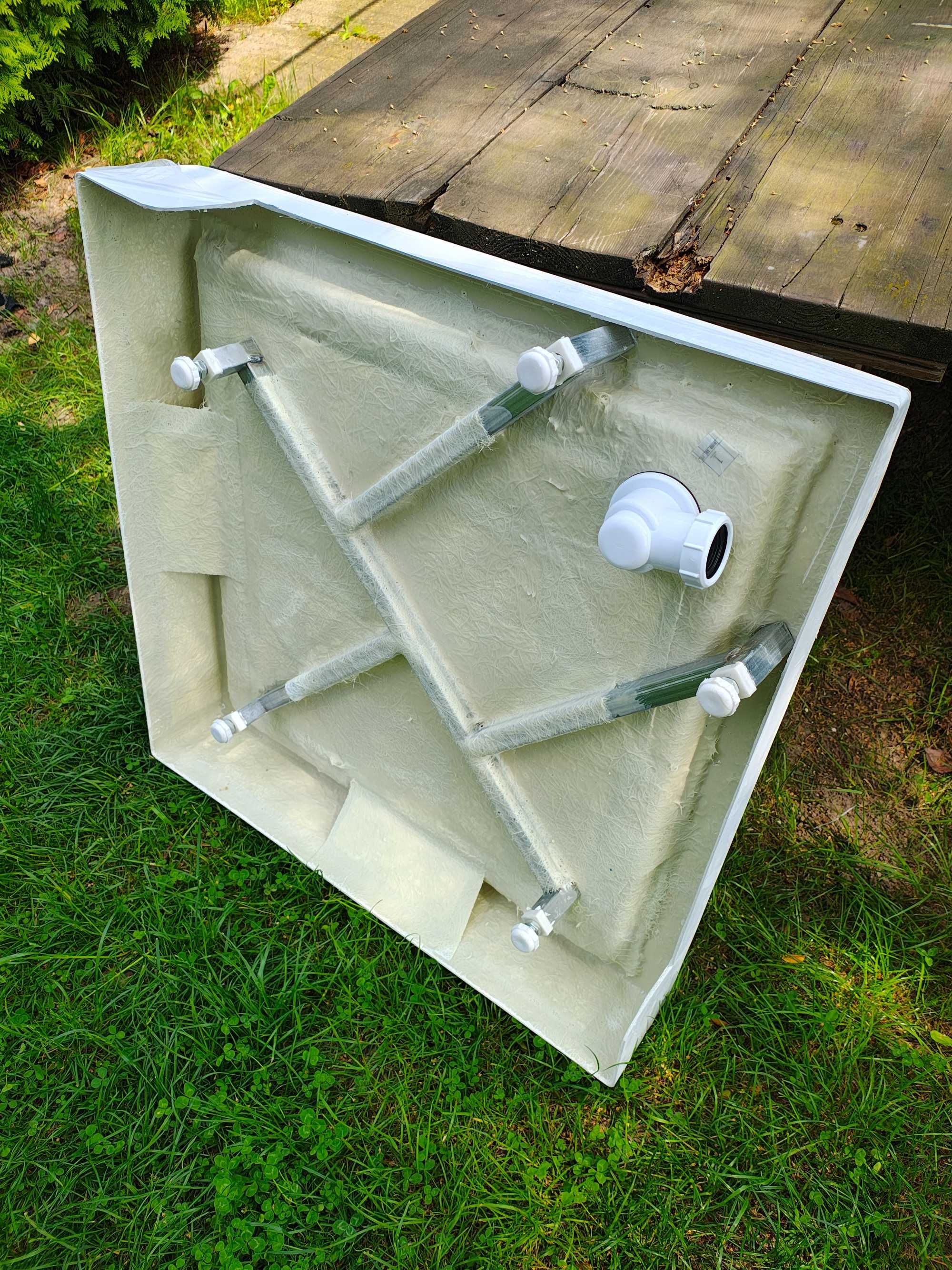 Brodzik łazienkowy 80x80