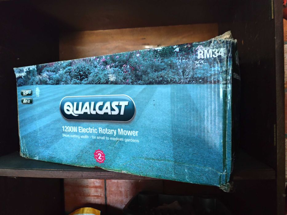 Máquina cortar relva