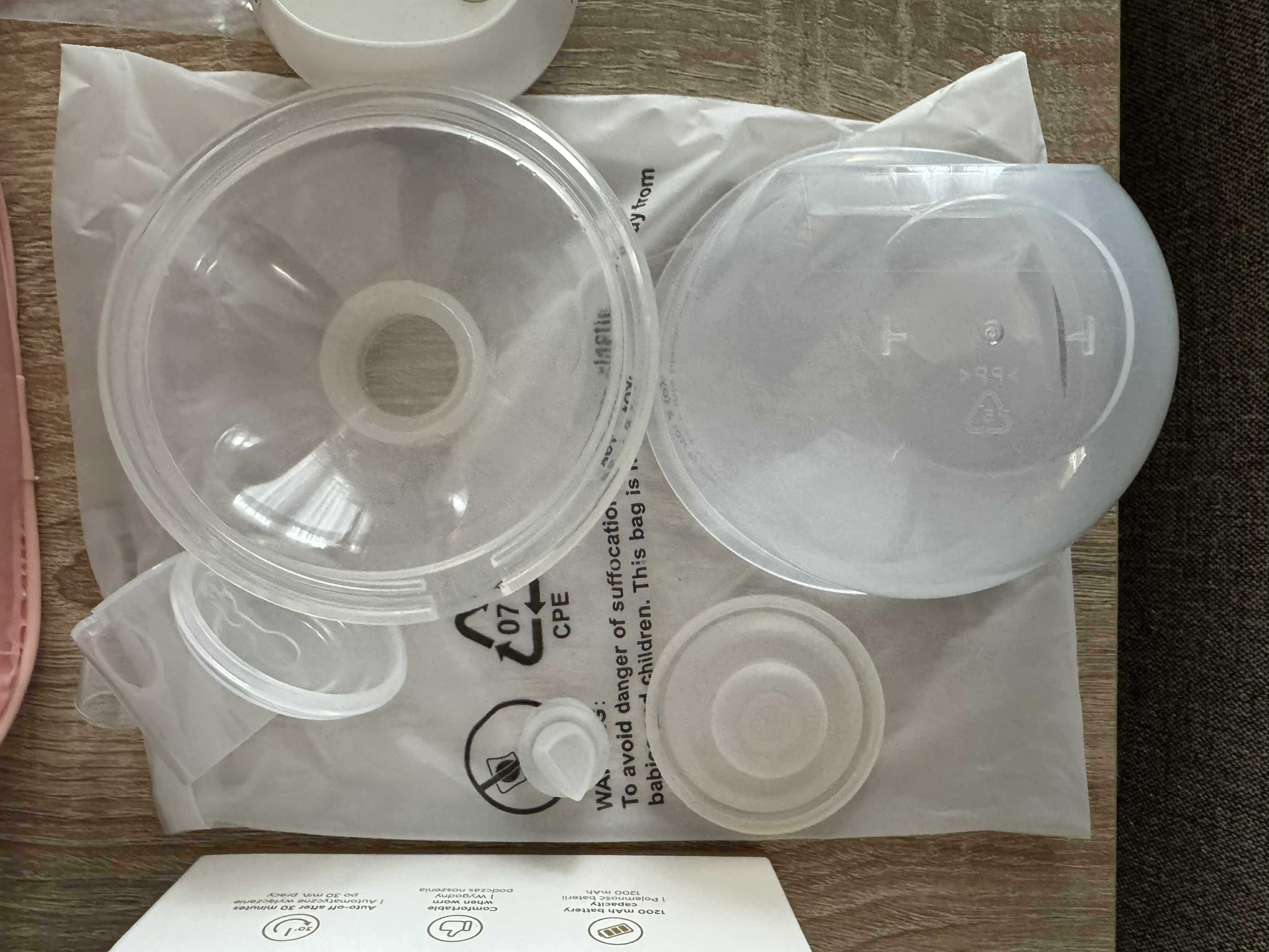 Laktator innoGIO GIOmum Line Comfort 357 + torebki na pokarm bocioland