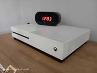 Konsola X box one S 500gb. Idealny stan, czytnik CD/DVD