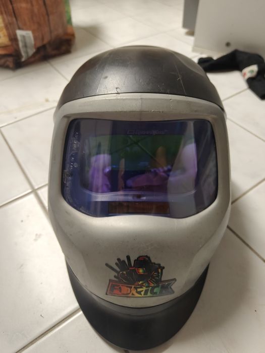 Przyłbica Samosciemniajaca.