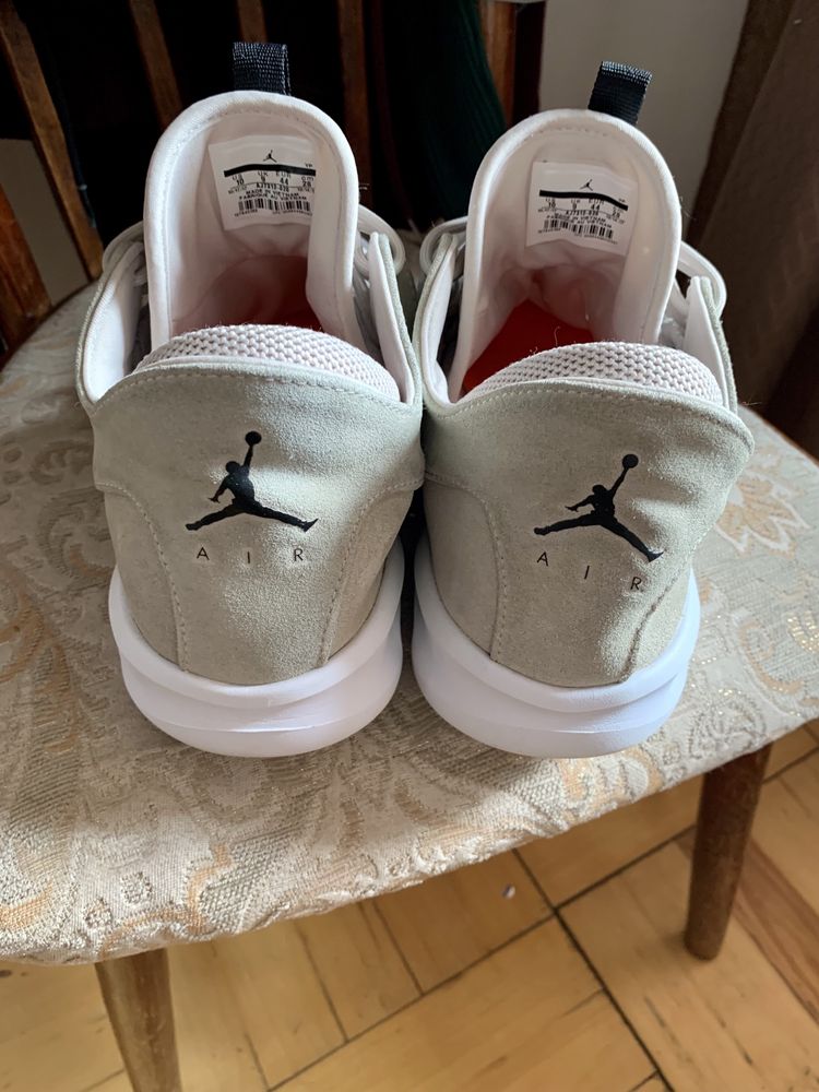 Кросівки Jordan