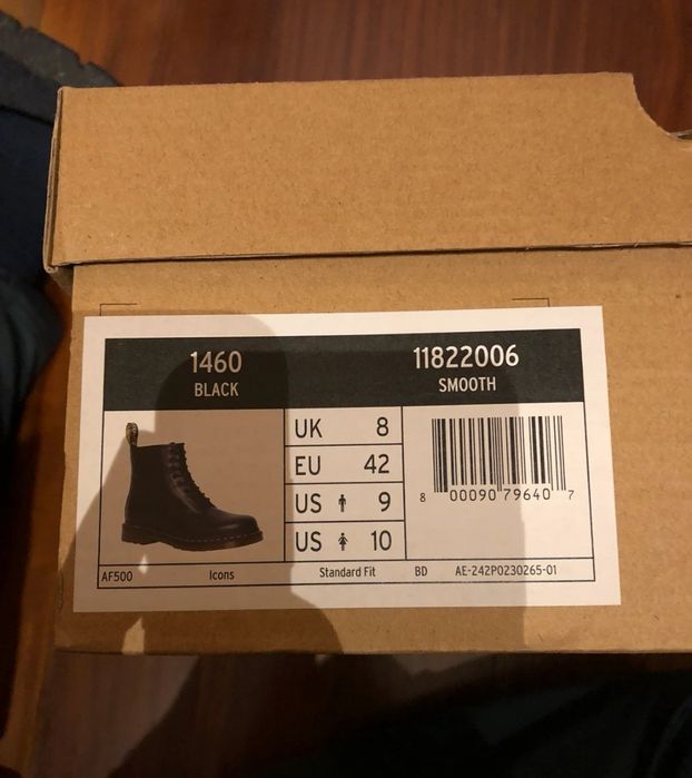 Botas Dr martens smooth 1460 e caixa  42