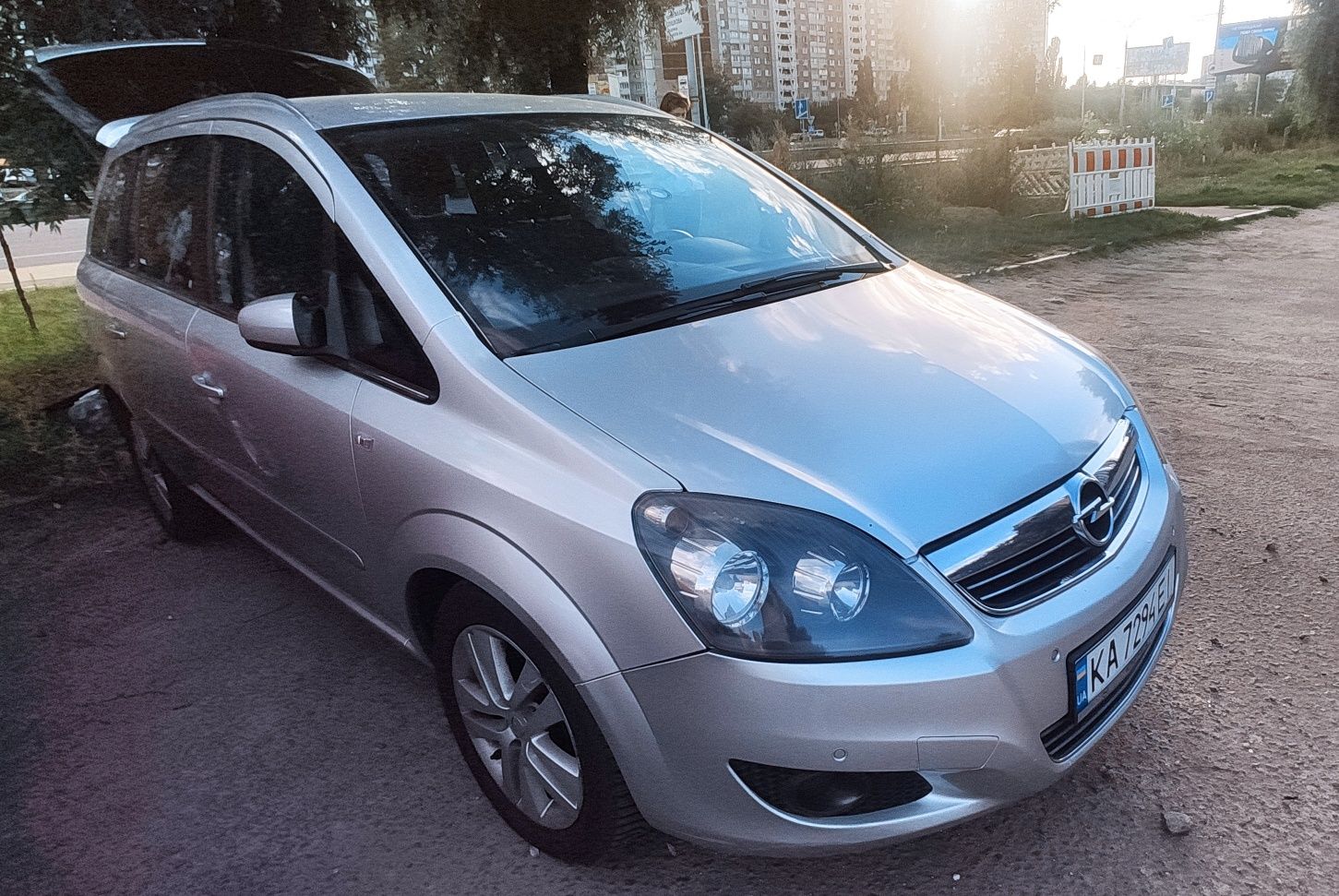 Opel Zafira 2009 II покоління/B 1,7D MT (125 к.с.) Base