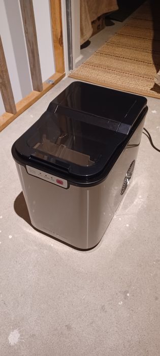 Kostkarka do lodu Gotze&Jensen