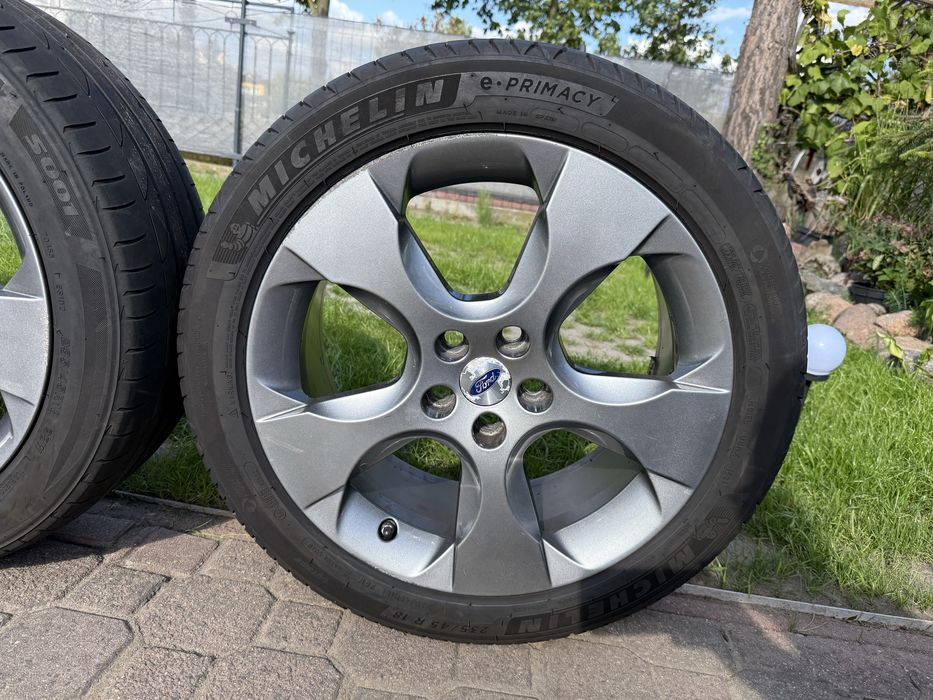 Felgi Aluminiowe Ford S-Max 18’cali 235/45 R18 8Jx18 ET 45