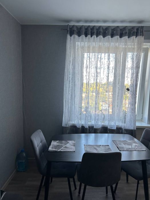 Терміново! 2-кімнатна квартира з ремонтом, вул. Симона Петлюри