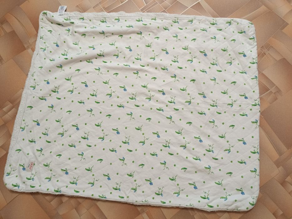 Лот для немовлят за 300грн. 56-62 пледи і рушник.