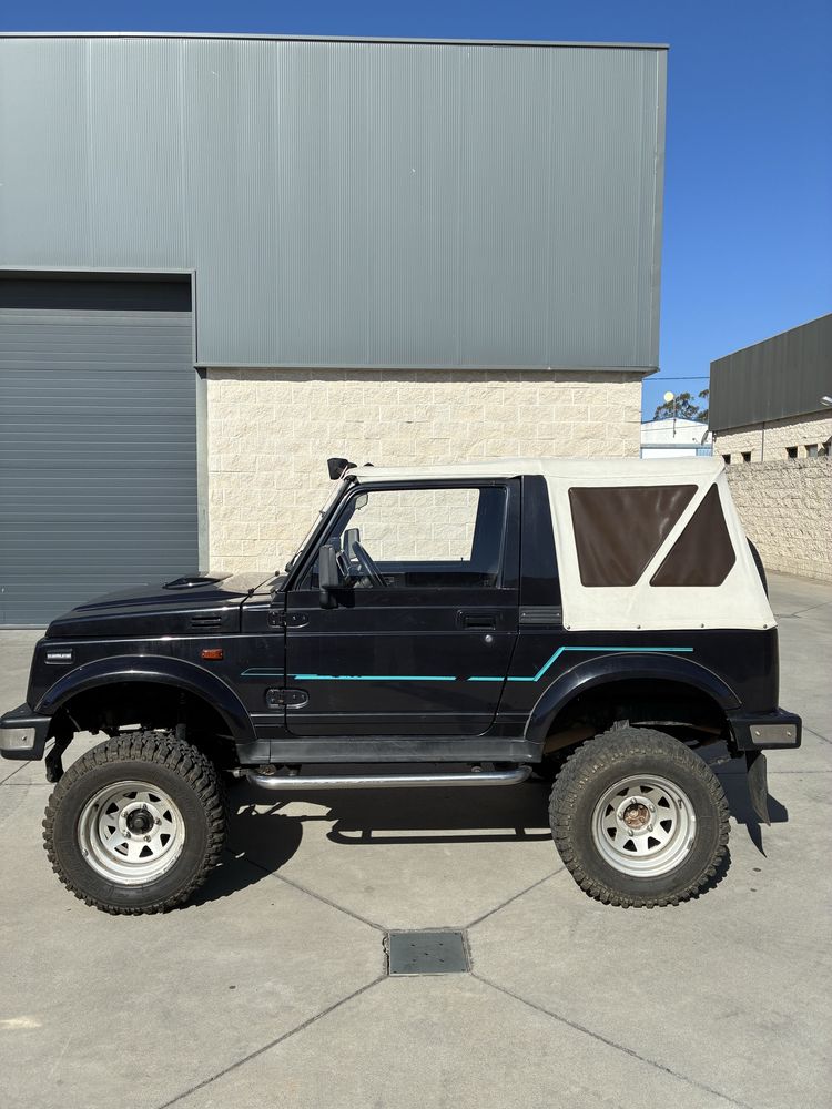 Suzuki Samurai a gasolina