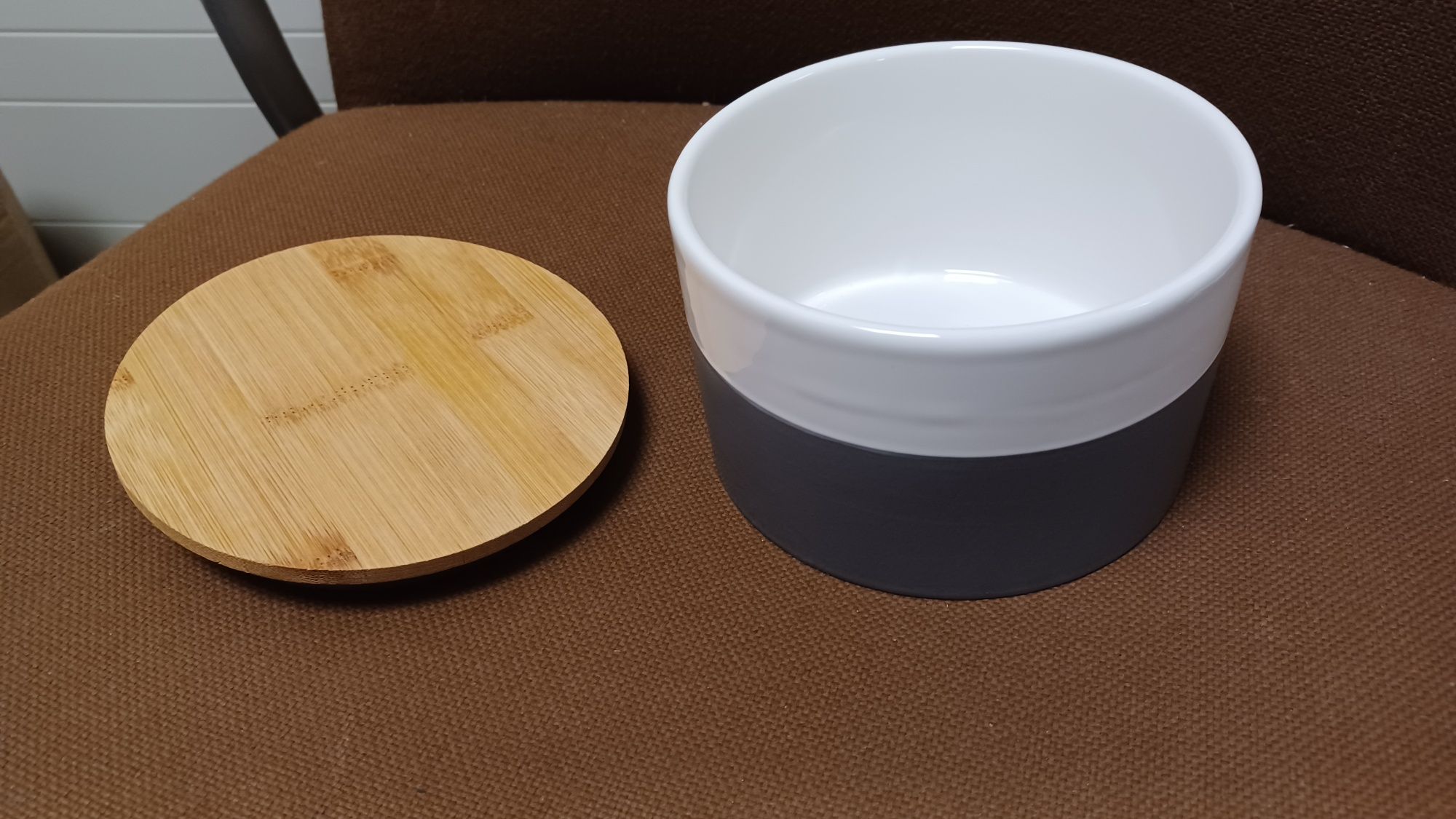 Pojemnik ceramiczny na żywność 0.75 L lub do kuchni lub do łazienki