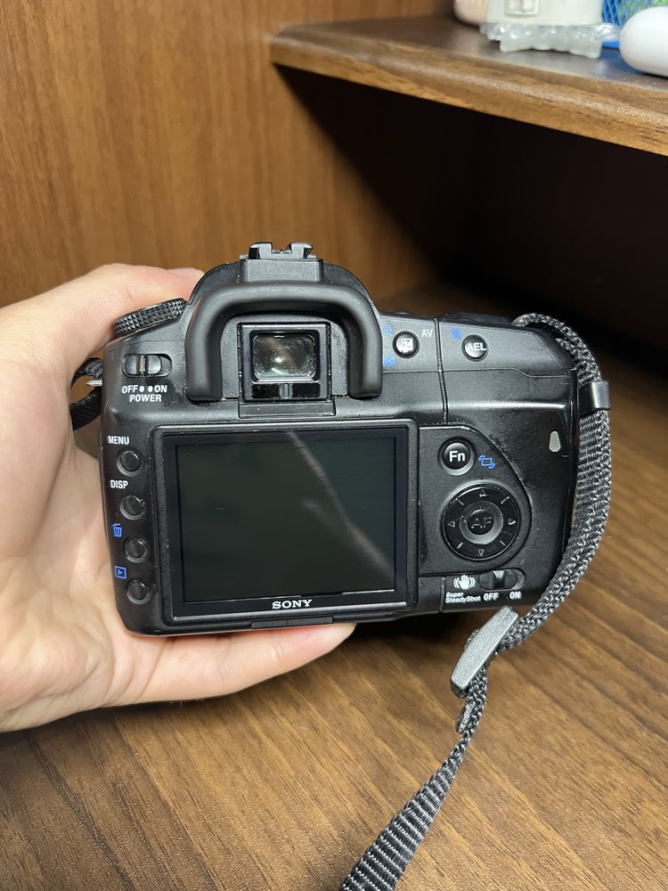 Фотоапарат Sony Alpha A200 + об’єктив Sony DT 18-70mm